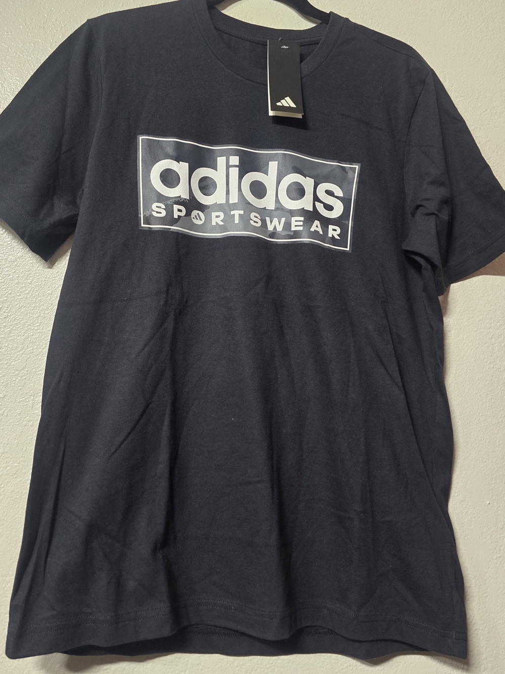 adidas Unisex  Black T-Shirt with White Sportswear Logo Size M